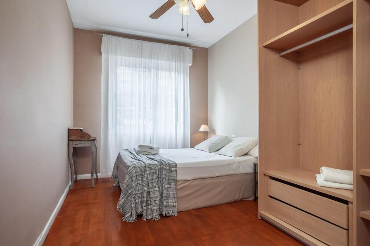 Next To Sagrada Familia 4-Bedroom Apartment Barcelona Buitenkant foto