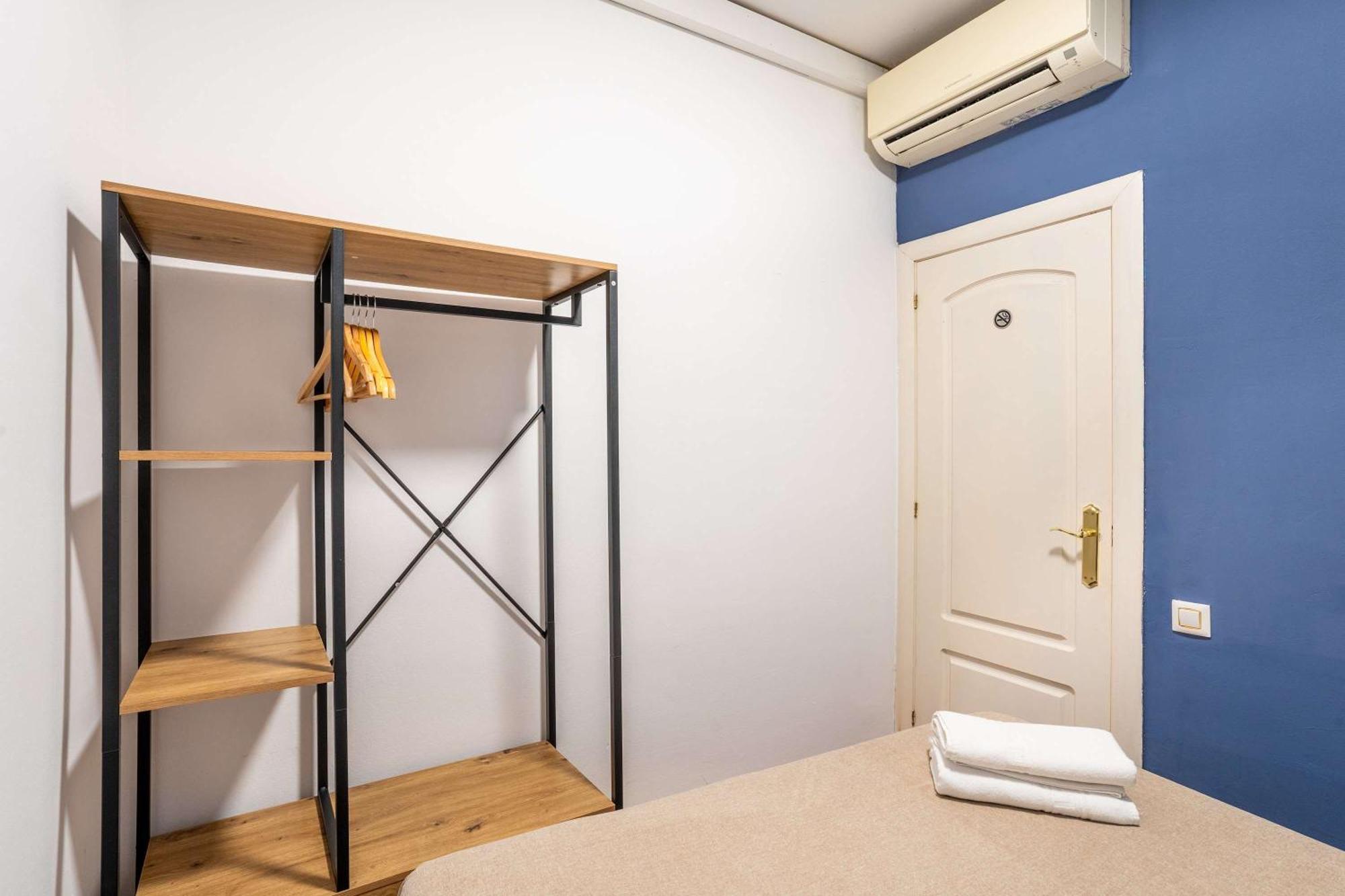 Next To Sagrada Familia 4-Bedroom Apartment Barcelona Buitenkant foto