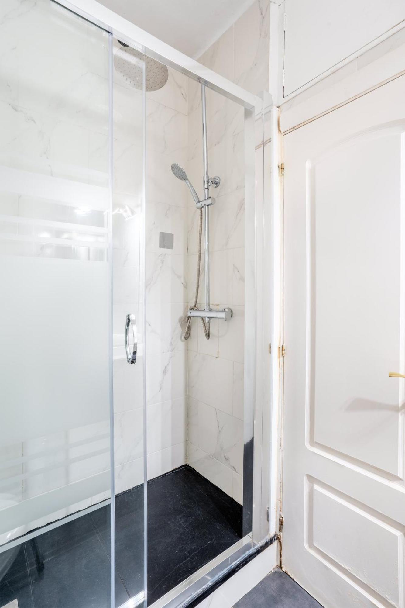 Next To Sagrada Familia 4-Bedroom Apartment Barcelona Buitenkant foto