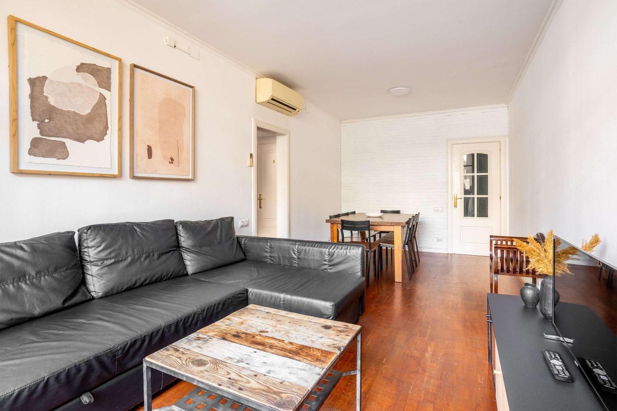Next To Sagrada Familia 4-Bedroom Apartment Barcelona Buitenkant foto