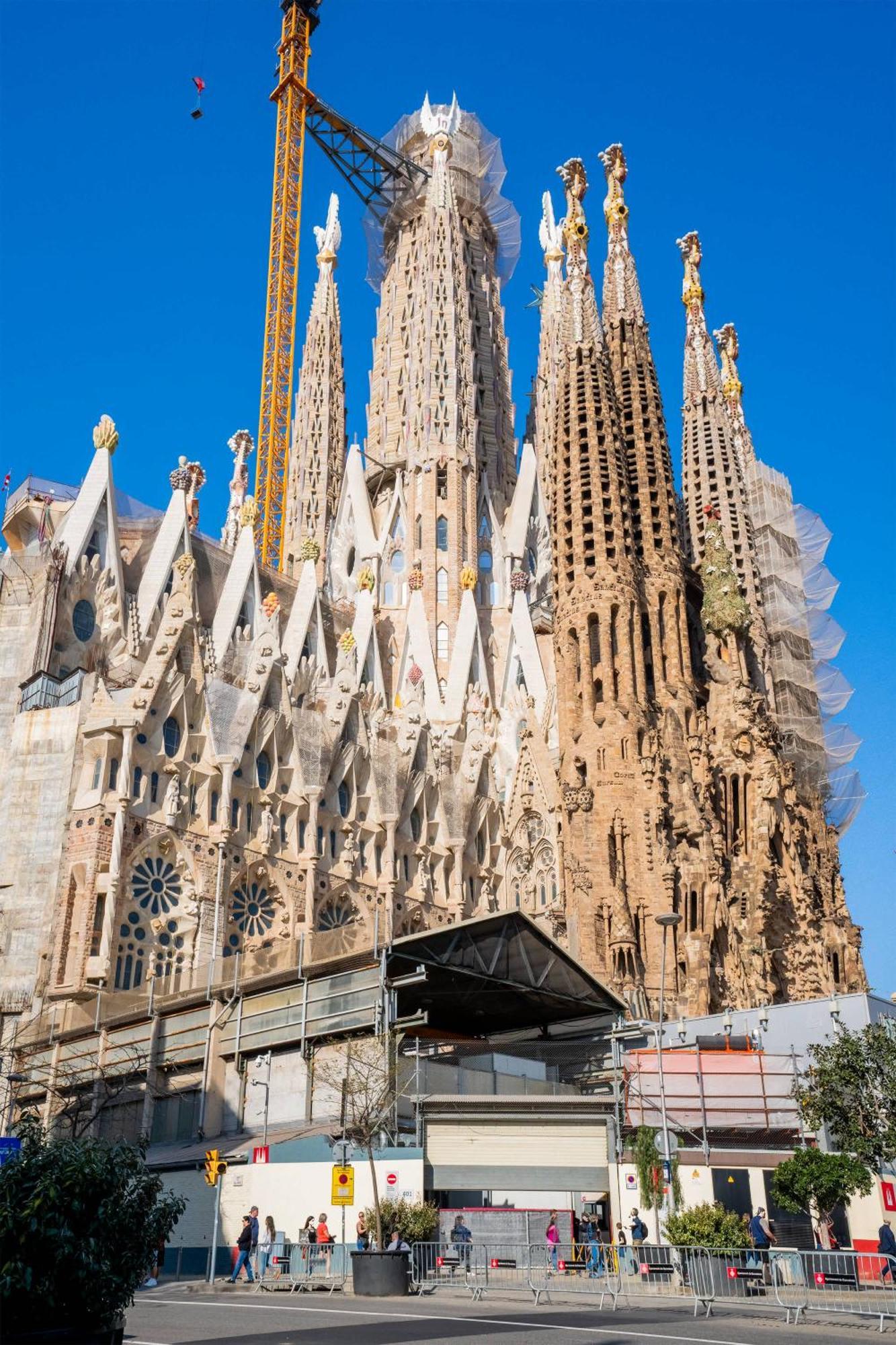 Next To Sagrada Familia 4-Bedroom Apartment Barcelona Buitenkant foto